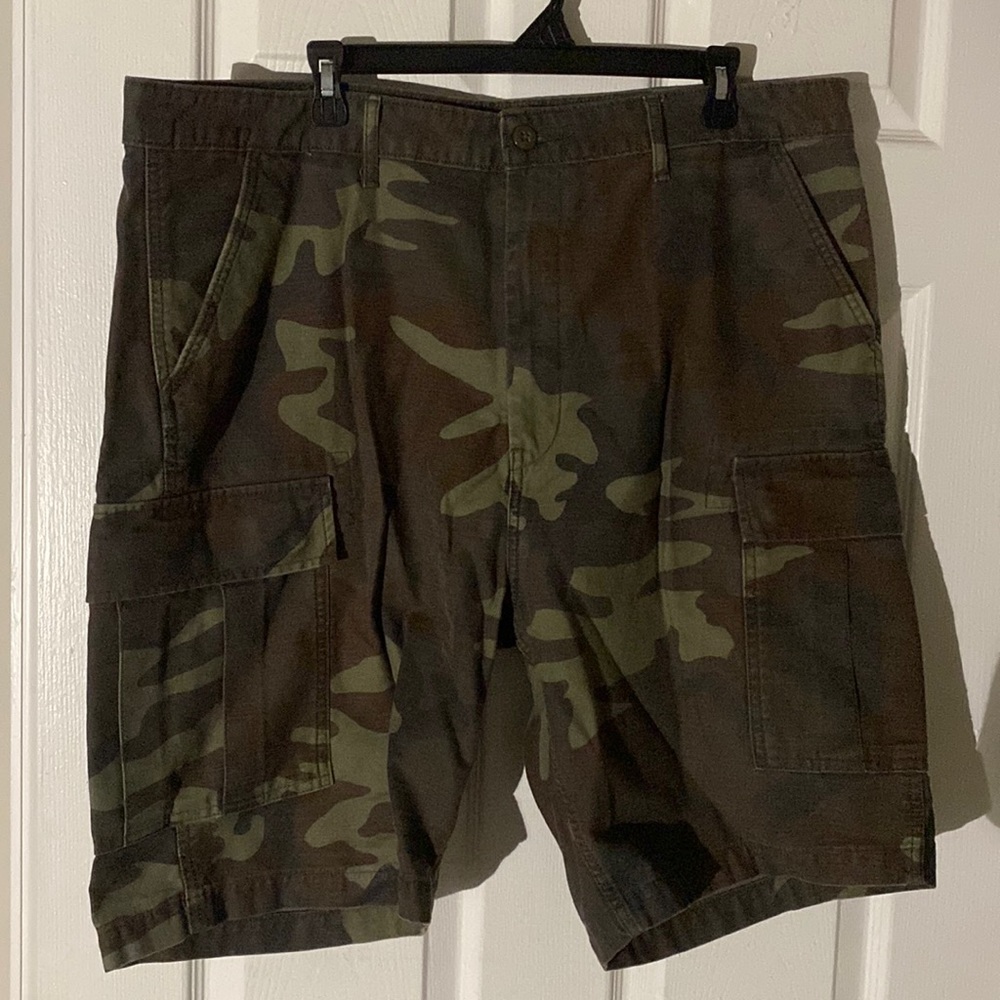 Levi's Camo Cargo Shorts